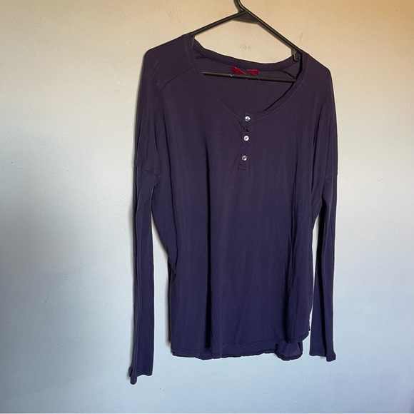 Velvet by Graham & Spencer Henley (B) - Picture 1 of 7